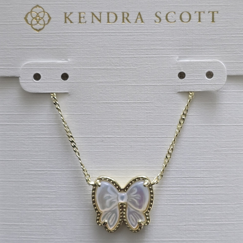 Kendra Scott Haley Bow Short Pendant Necklace